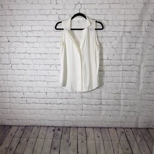 Extra Small Sleeveless Flowy Blouse